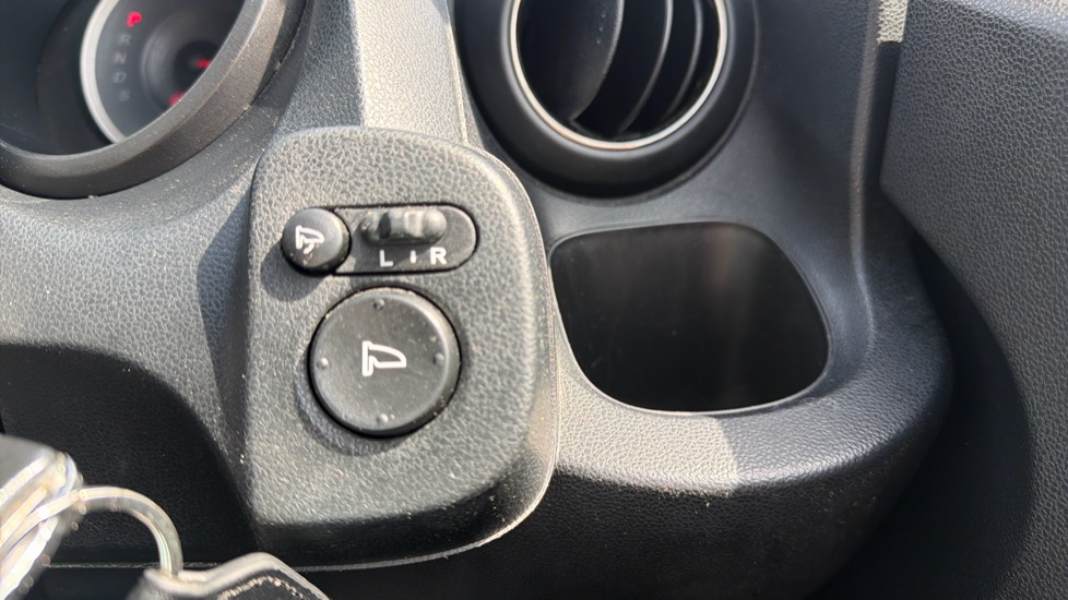 Honda Jazz 1.4 i-VTEC EX 5dr CVT Petrol Hatchback - Image 31