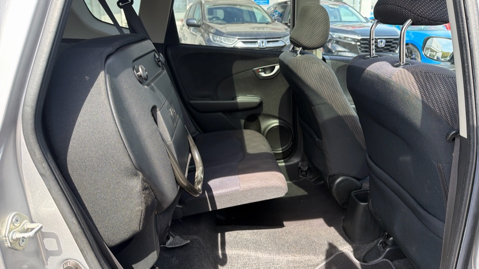 Honda Jazz 1.4 i-VTEC EX 5dr CVT Petrol Hatchback - Image 40