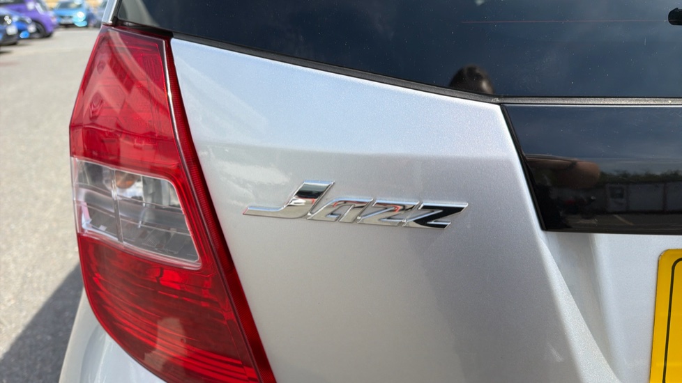 Honda Jazz 1.4 i-VTEC EX 5dr CVT Petrol Hatchback - Image 42