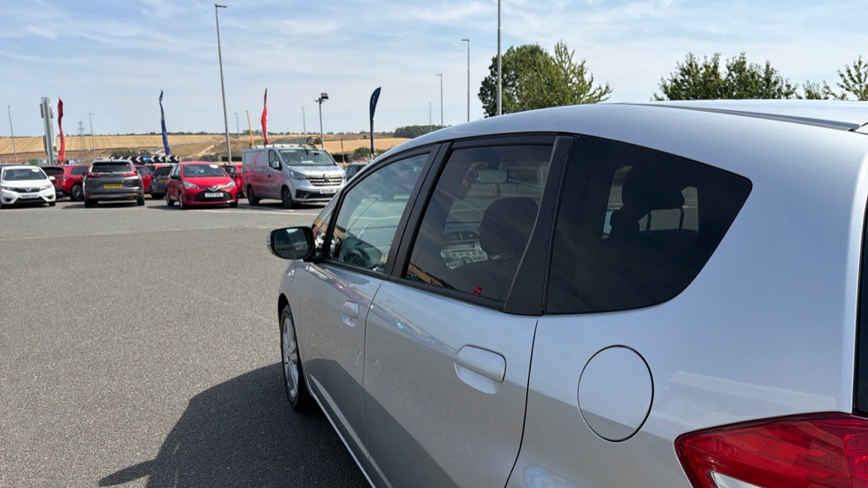 Honda Jazz 1.4 i-VTEC EX 5dr CVT Petrol Hatchback - Image 45