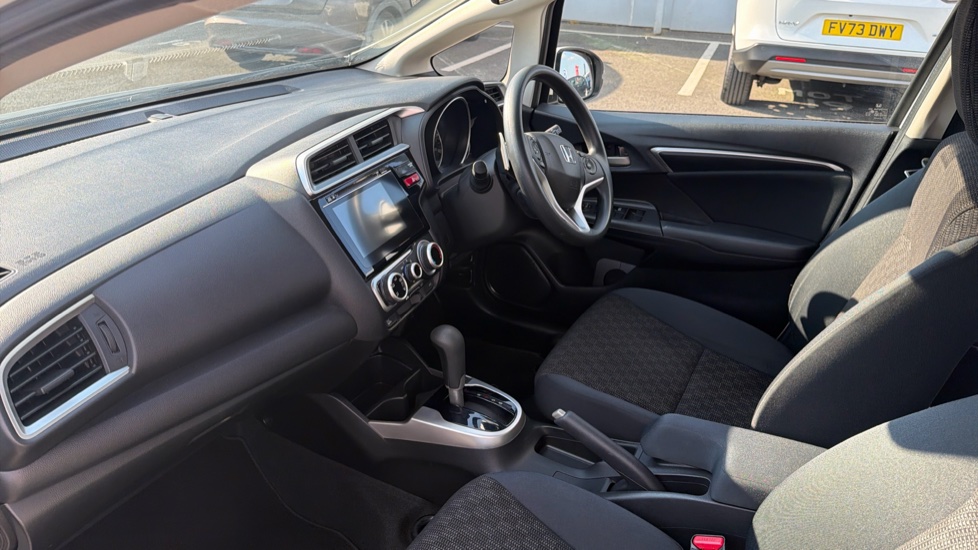 Honda Jazz 1.3 SE Navi 5dr CVT Petrol Hatchback - Image 9