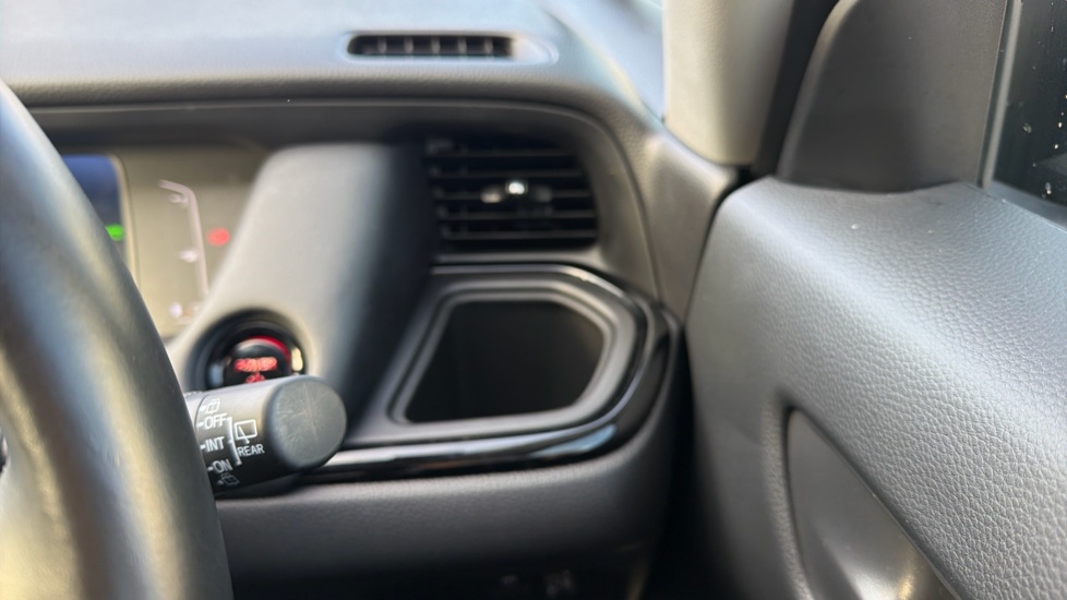 Honda Jazz 1.5 i-MMD Hybrid Crosstar Advance 5dr eCVT Hybrid Hatchback - Image 33