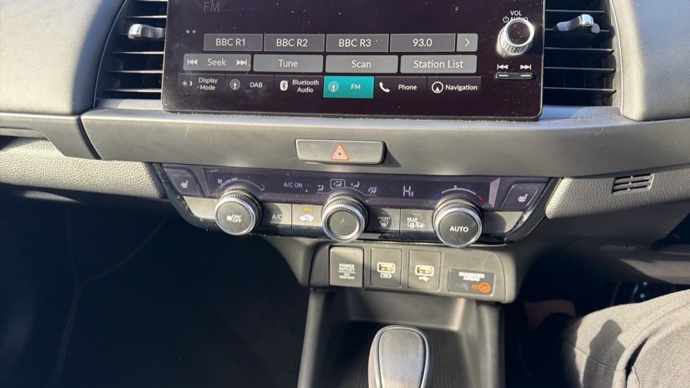 Honda Jazz 1.5 i-MMD Hybrid Crosstar Advance 5dr eCVT Hybrid Hatchback - Image 35