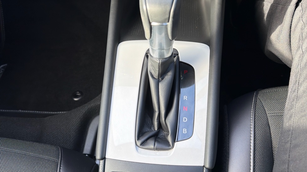 Honda Jazz 1.5 i-MMD Hybrid Crosstar Advance 5dr eCVT Hybrid Hatchback - Image 36
