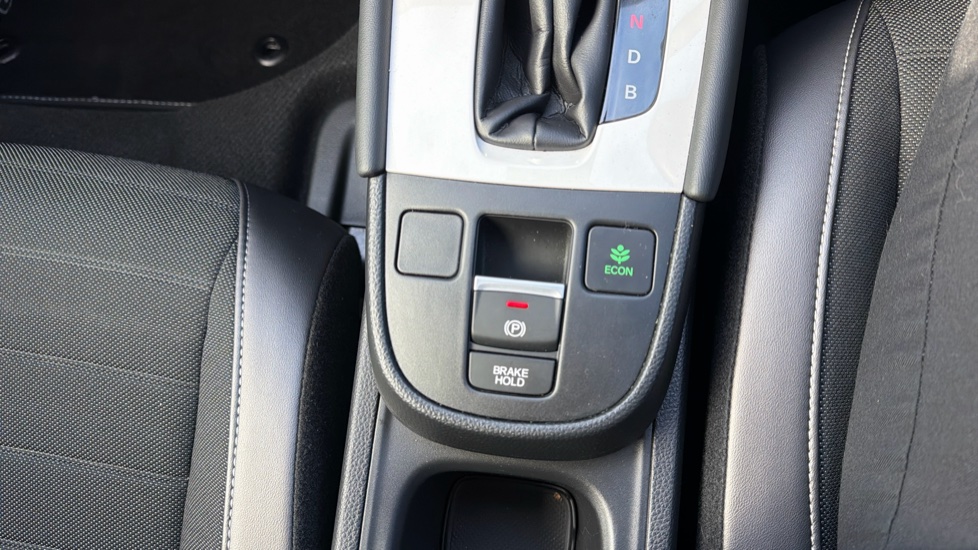Honda Jazz 1.5 i-MMD Hybrid Crosstar Advance 5dr eCVT Hybrid Hatchback - Image 37