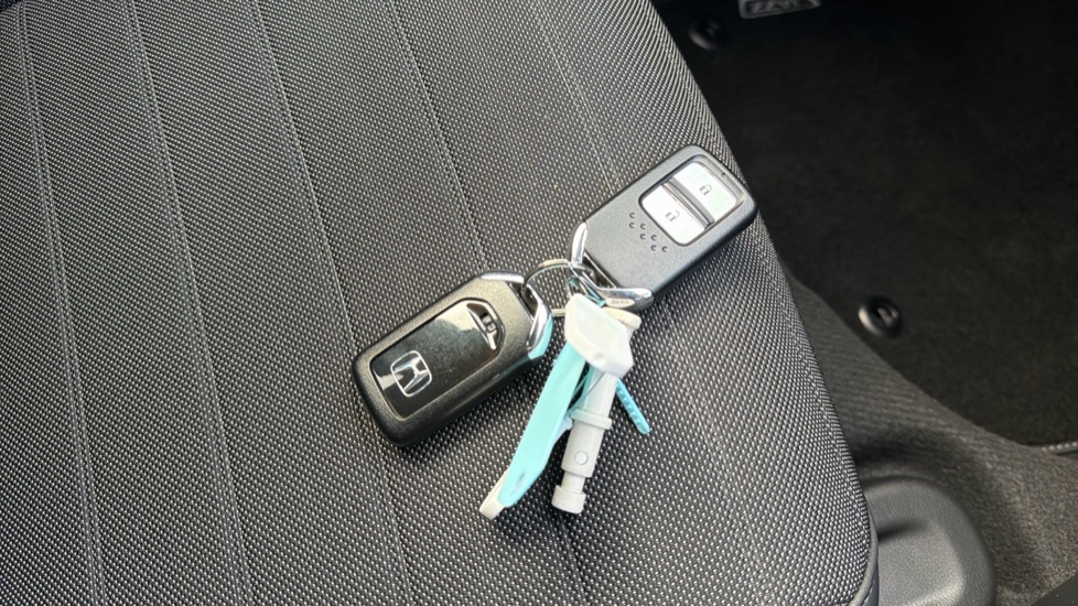 Honda Jazz 1.5 i-MMD Hybrid Crosstar Advance 5dr eCVT Hybrid Hatchback - Image 40