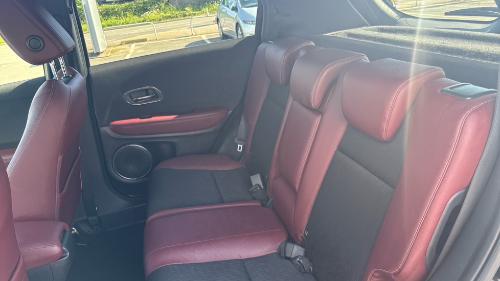 Honda HR-V 1.5 i-VTEC Turbo Sport 5dr Petrol Hatchback - Image 8