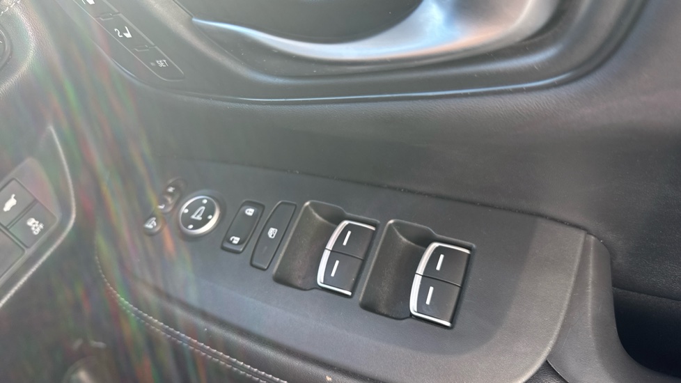 Honda Zr-V 2.0 eHEV Advance 5dr CVT Hybrid Estate - Image 16