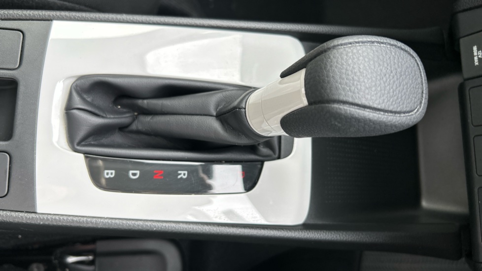 Honda Jazz 1.5 i-MMD Hybrid Elegance 5dr eCVT Hybrid Hatchback - Image 39