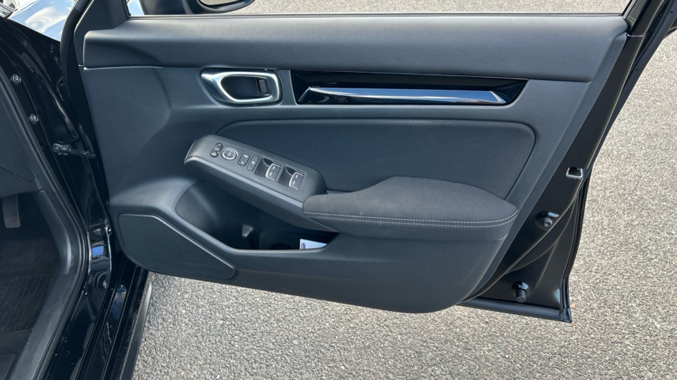 Honda Civic 2.0 eHEV Elegance 5dr CVT Hybrid Hatchback - Image 32