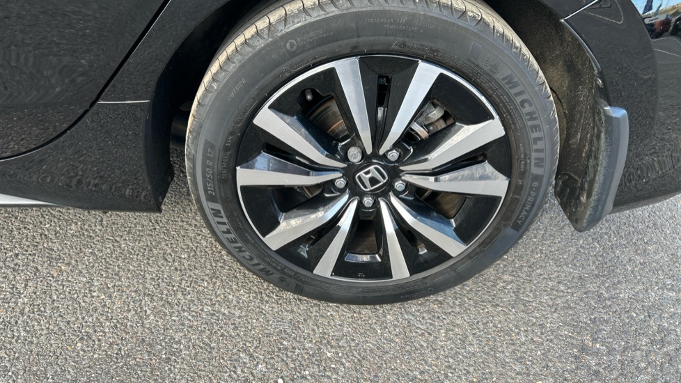 Honda Civic 2.0 eHEV Elegance 5dr CVT Hybrid Hatchback - Image 40