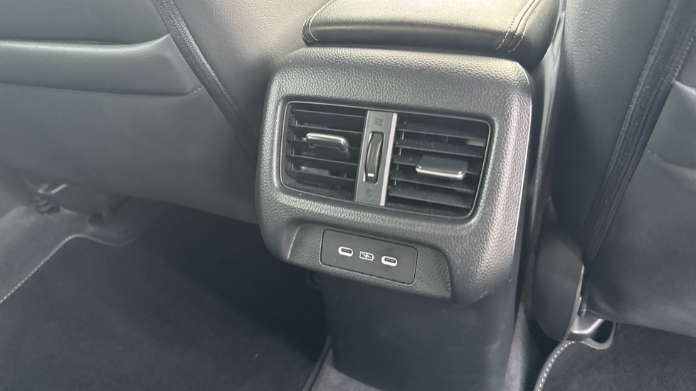Honda Zr-V 2.0 eHEV Advance 5dr CVT Hybrid Estate - Image 37