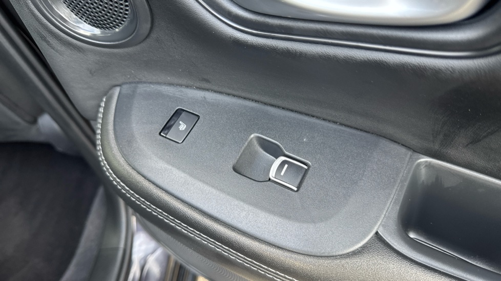 Honda Zr-V 2.0 eHEV Advance 5dr CVT Hybrid Estate - Image 39