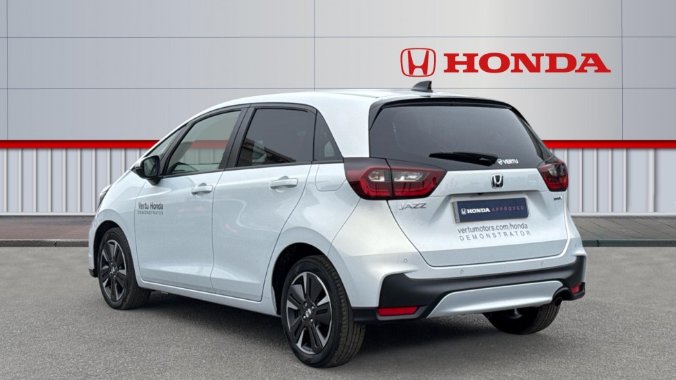 Honda Jazz 1.5 i-MMD Hybrid Advance 5dr eCVT Hybrid Hatchback - Image 3