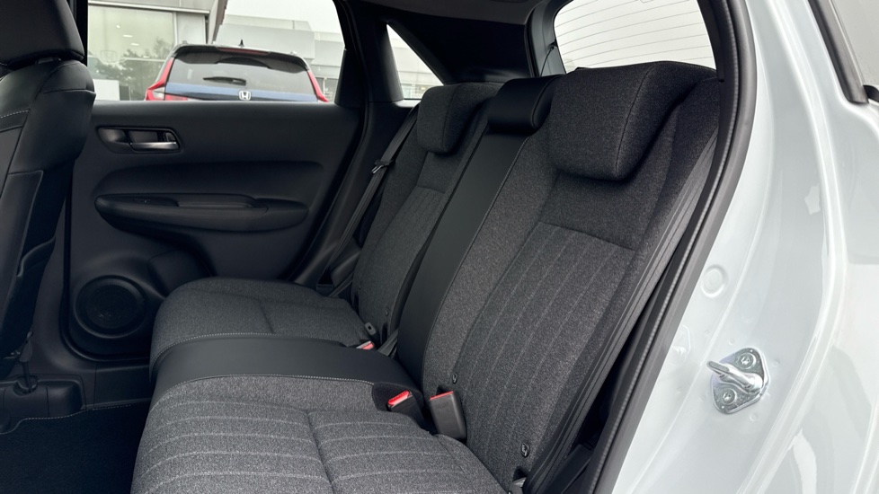 Honda Jazz 1.5 i-MMD Hybrid Advance 5dr eCVT Hybrid Hatchback - Image 8