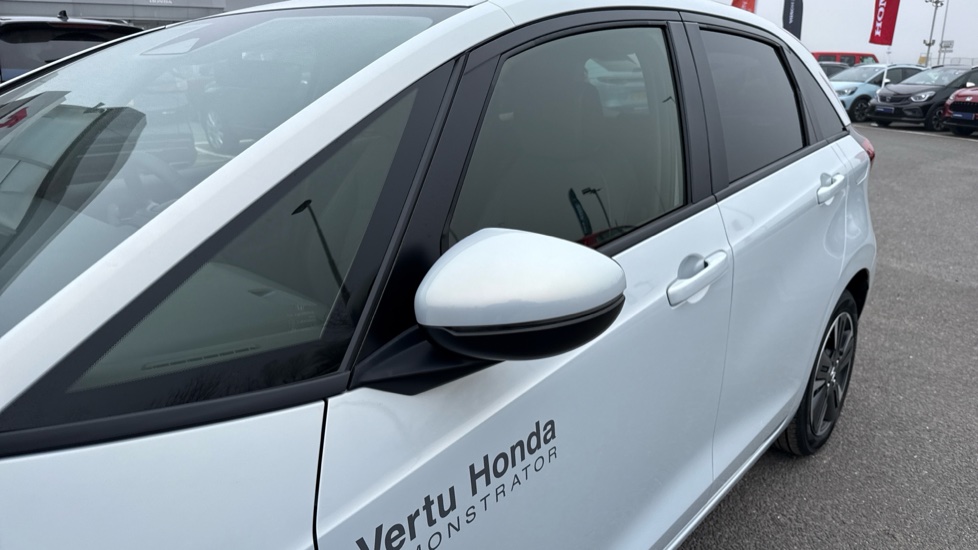 Honda Jazz 1.5 i-MMD Hybrid Advance 5dr eCVT Hybrid Hatchback - Image 15