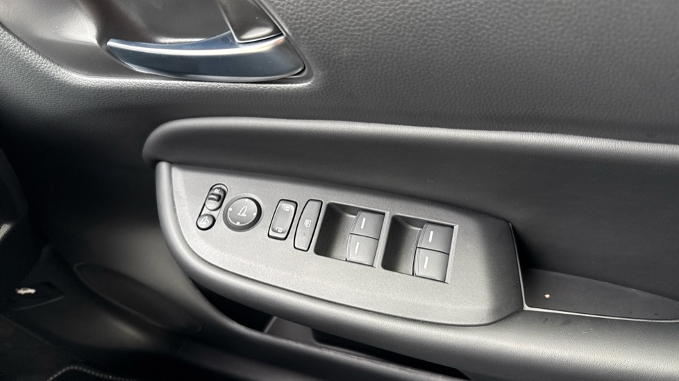 Honda Jazz 1.5 i-MMD Hybrid Advance 5dr eCVT Hybrid Hatchback - Image 24