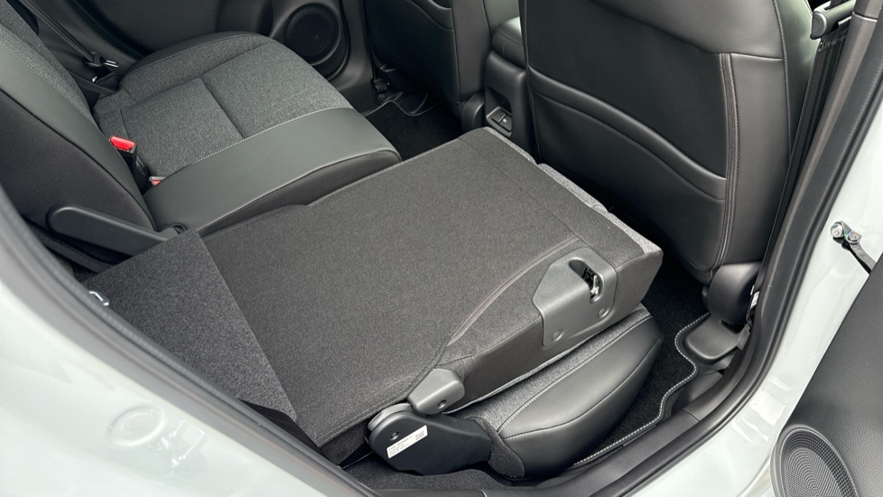 Honda Jazz 1.5 i-MMD Hybrid Advance 5dr eCVT Hybrid Hatchback - Image 41