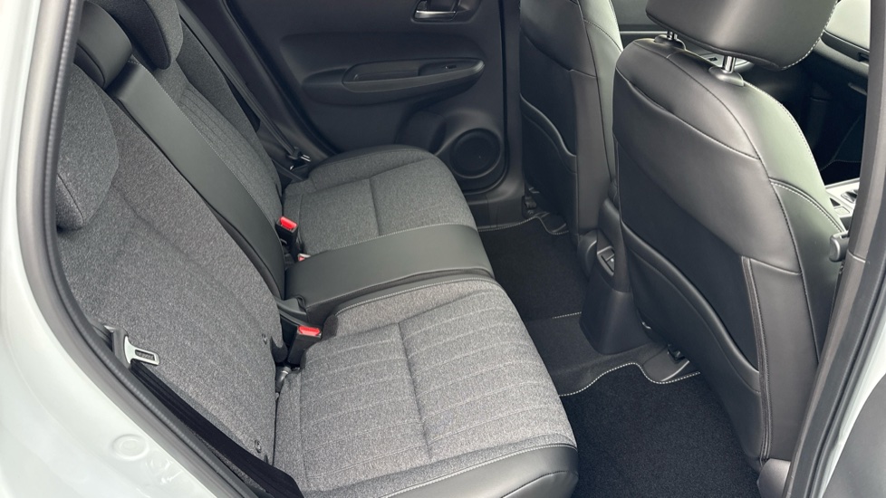 Honda Jazz 1.5 i-MMD Hybrid Advance 5dr eCVT Hybrid Hatchback - Image 42