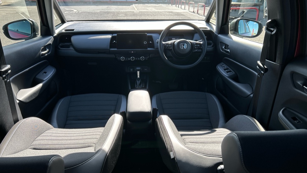 Honda Jazz 1.5 i-MMD Hybrid Crosstar Advance 5dr eCVT Hybrid Hatchback - Image 4