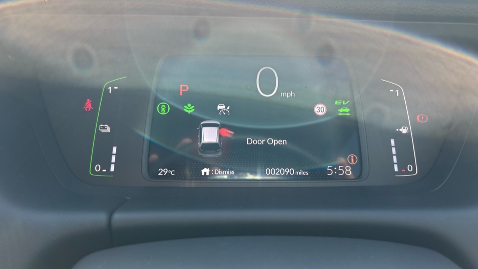 Honda Jazz 1.5 i-MMD Hybrid Crosstar Advance 5dr eCVT Hybrid Hatchback - Image 11