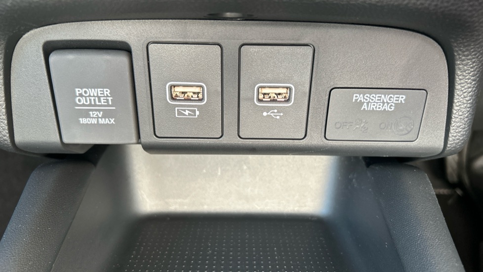 Honda Jazz 1.5 i-MMD Hybrid Crosstar Advance 5dr eCVT Hybrid Hatchback - Image 40