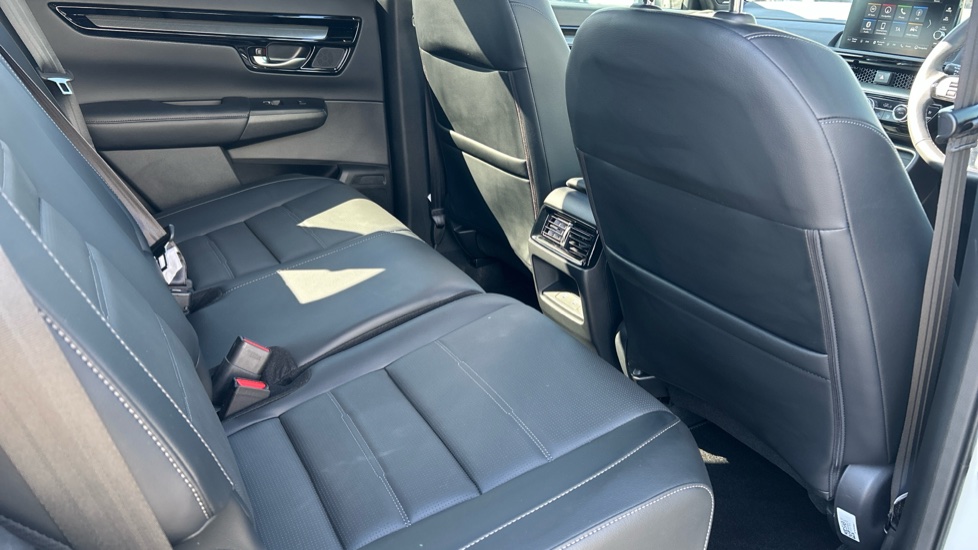 Honda CR-V 2.0 ePHEV Advance Tech 5dr eCVT Estate - Image 27