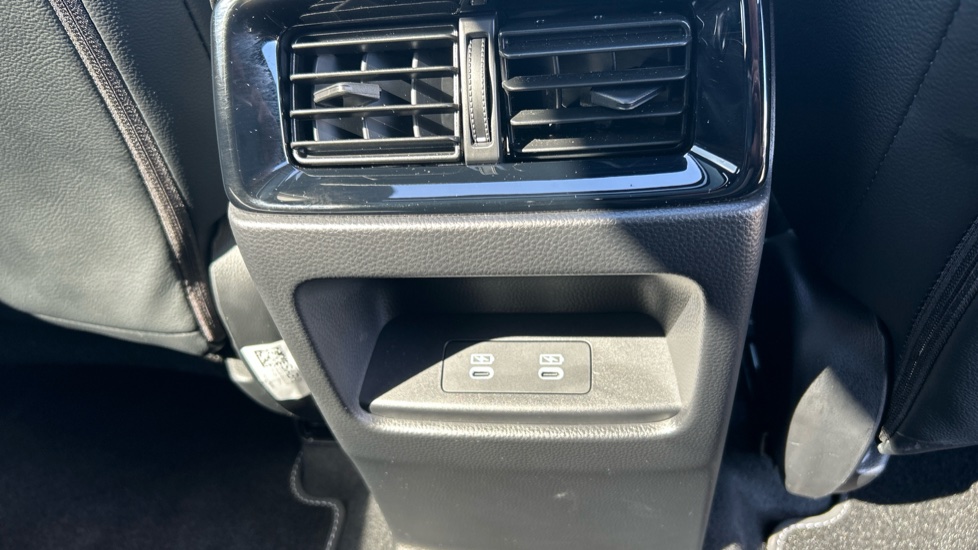 Honda CR-V 2.0 ePHEV Advance Tech 5dr eCVT Estate - Image 28