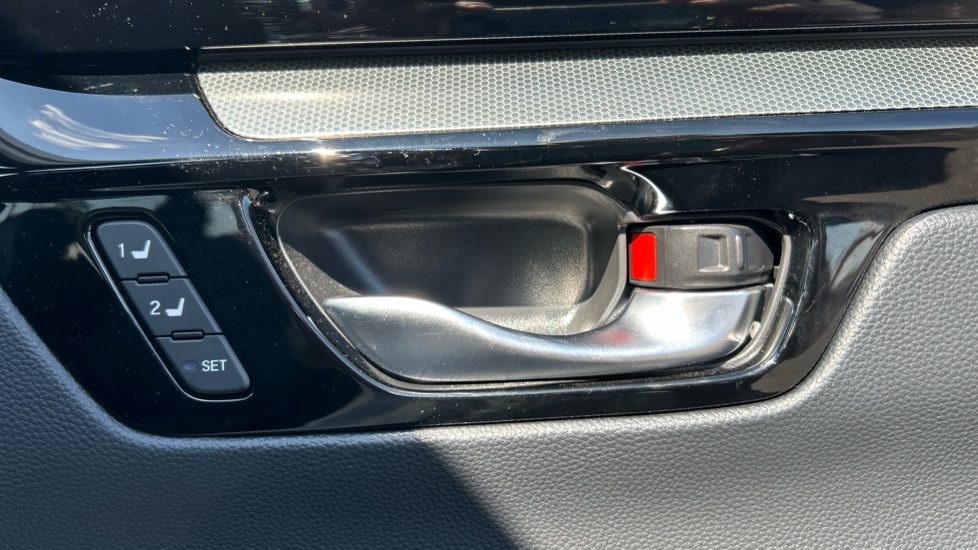 Honda CR-V 2.0 ePHEV Advance Tech 5dr eCVT Estate - Image 31