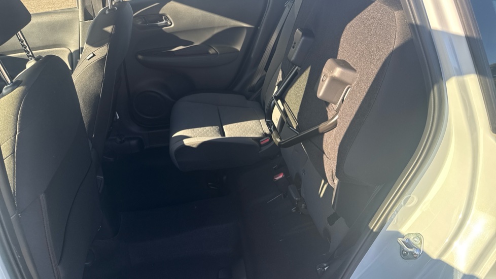 Honda Jazz 1.5 i-MMD Hybrid Elegance 5dr eCVT Hybrid Hatchback - Image 18