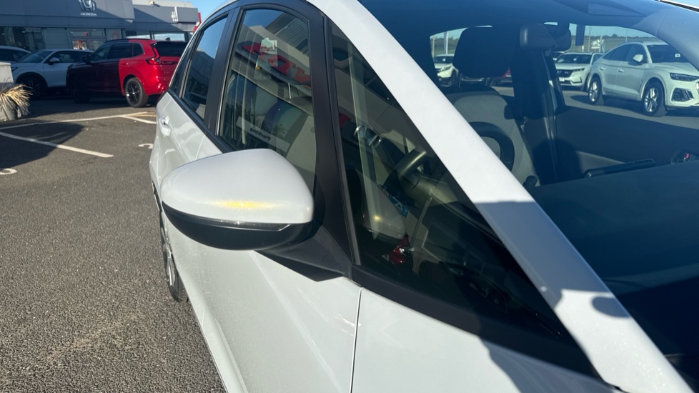 Honda Jazz 1.5 i-MMD Hybrid Elegance 5dr eCVT Hybrid Hatchback - Image 25