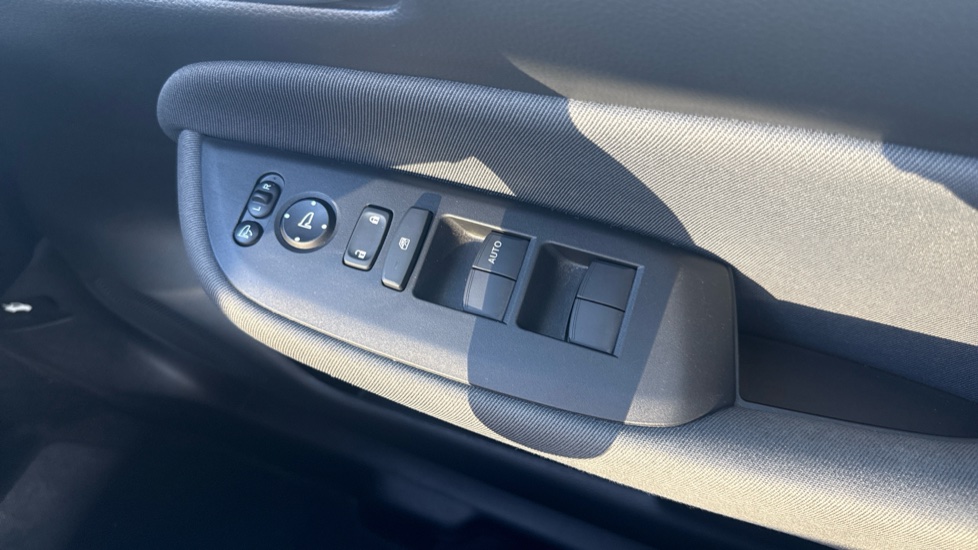Honda Jazz 1.5 i-MMD Hybrid Elegance 5dr eCVT Hybrid Hatchback - Image 33