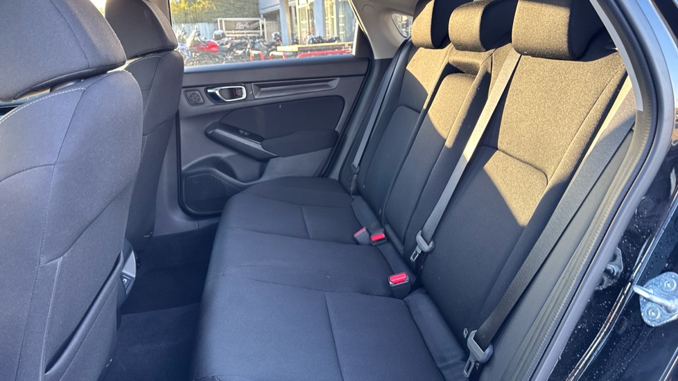 Honda Civic 2.0 eHEV Elegance 5dr CVT Hybrid Hatchback - Image 8