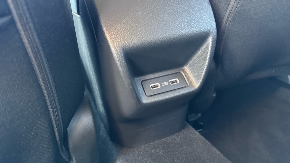 Honda Civic 2.0 eHEV Elegance 5dr CVT Hybrid Hatchback - Image 36