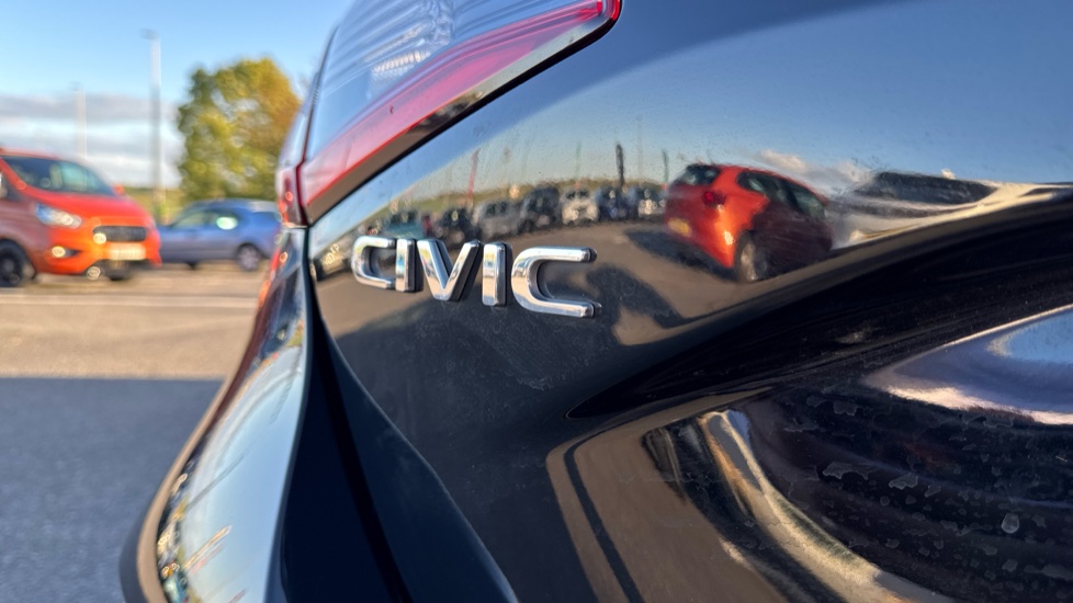 Honda Civic 2.0 eHEV Elegance 5dr CVT Hybrid Hatchback - Image 38