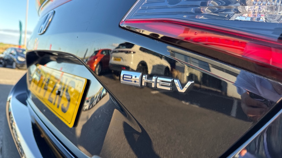 Honda Civic 2.0 eHEV Elegance 5dr CVT Hybrid Hatchback - Image 40