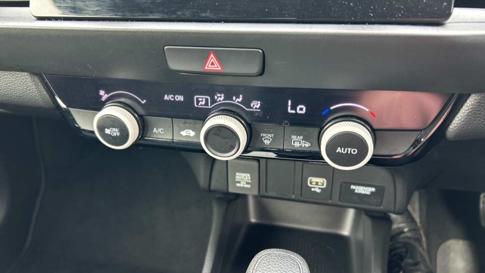 Honda Jazz 1.5 i-MMD Hybrid SE 5dr eCVT Hybrid Hatchback - Image 23