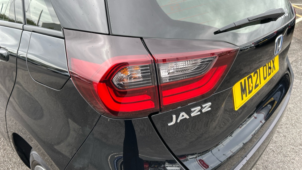 Honda Jazz 1.5 i-MMD Hybrid SE 5dr eCVT Hybrid Hatchback - Image 35