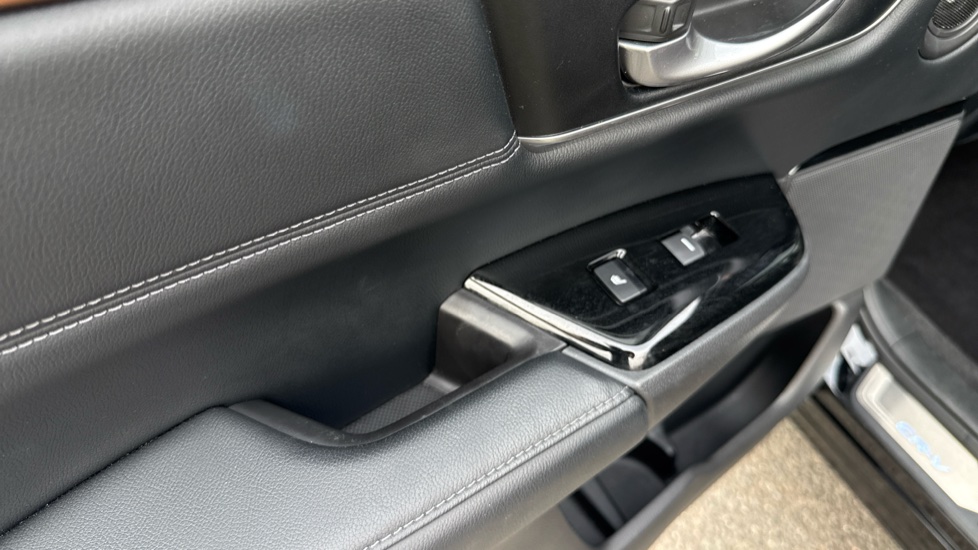 Honda CR-V 2.0 i-MMD Hybrid EX 5dr eCVT Hybrid Estate - Image 23