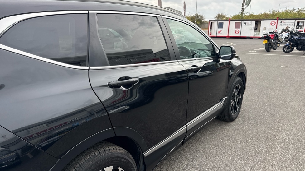 Honda CR-V 2.0 i-MMD Hybrid EX 5dr eCVT Hybrid Estate - Image 30