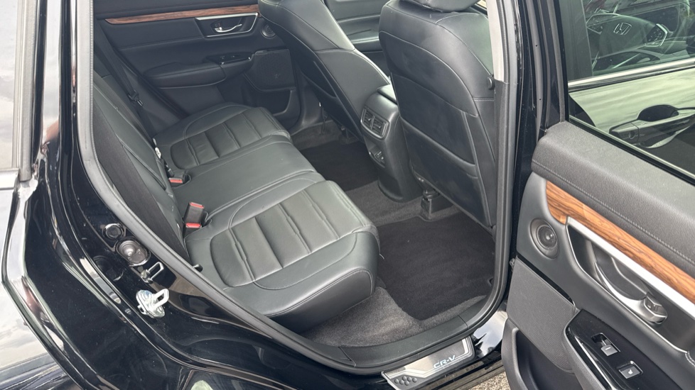 Honda CR-V 2.0 i-MMD Hybrid EX 5dr eCVT Hybrid Estate - Image 31