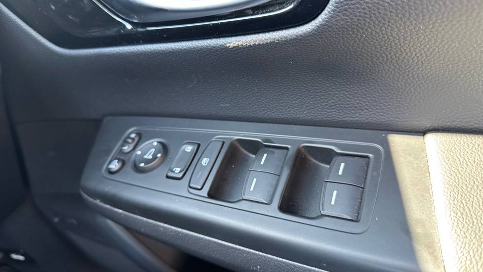 Honda CR-V 2.0 eHEV Elegance 5dr eCVT Hybrid Estate - Image 15