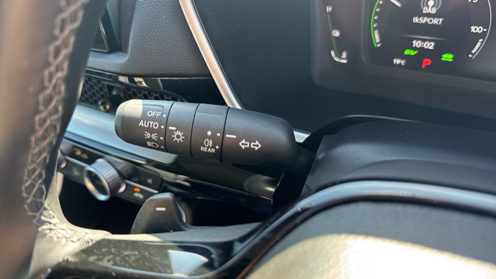Honda CR-V 2.0 eHEV Elegance 5dr eCVT Hybrid Estate - Image 17