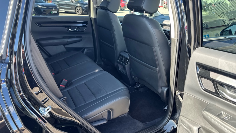 Honda CR-V 2.0 eHEV Elegance 5dr eCVT Hybrid Estate - Image 39