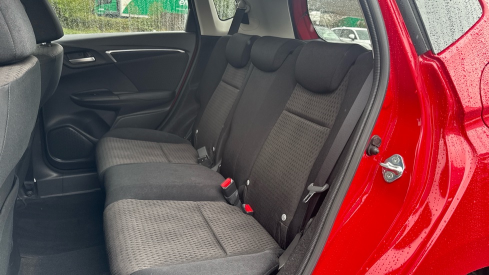 Honda Jazz 1.3 i-VTEC EX Navi 5dr CVT Petrol Hatchback - Image 8