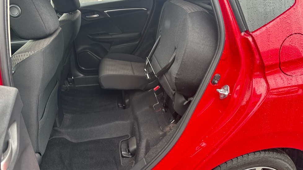 Honda Jazz 1.3 i-VTEC EX Navi 5dr CVT Petrol Hatchback - Image 19