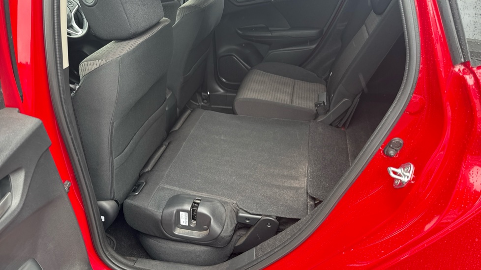 Honda Jazz 1.3 i-VTEC EX Navi 5dr CVT Petrol Hatchback - Image 20