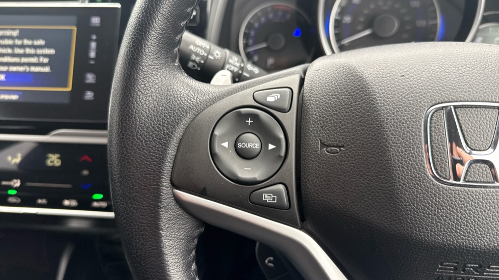 Honda Jazz 1.3 i-VTEC EX Navi 5dr CVT Petrol Hatchback - Image 31