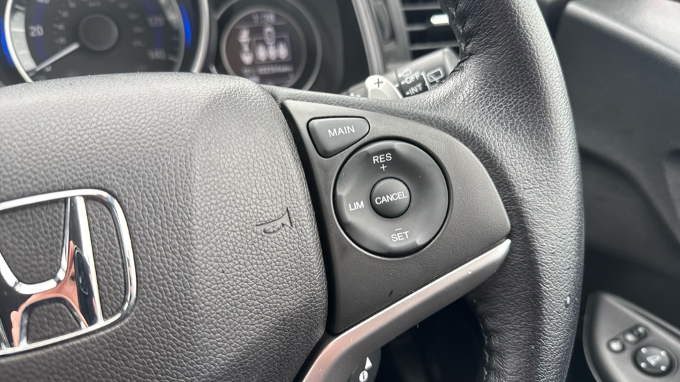Honda Jazz 1.3 i-VTEC EX Navi 5dr CVT Petrol Hatchback - Image 32