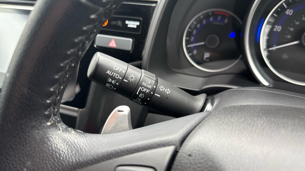 Honda Jazz 1.3 i-VTEC EX Navi 5dr CVT Petrol Hatchback - Image 34